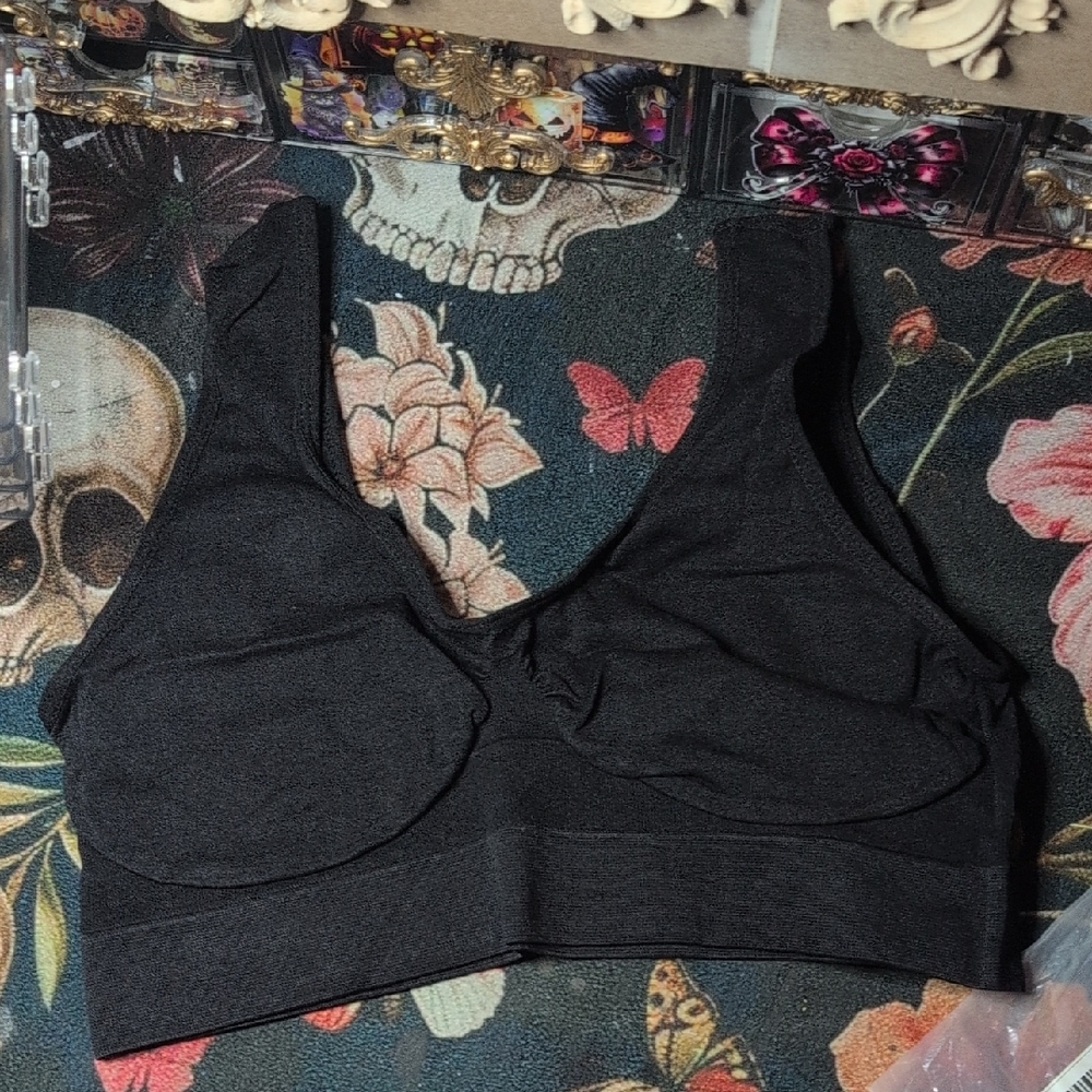 Black Sports Bra